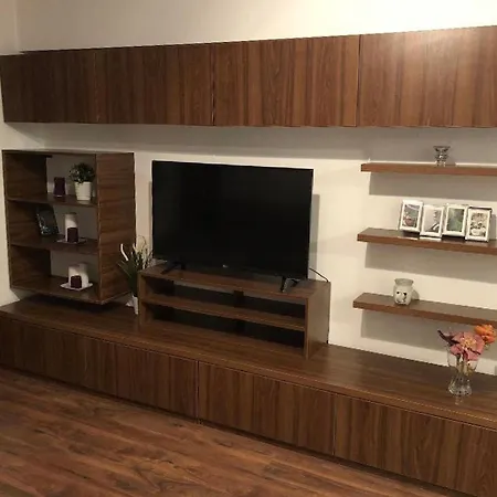 Zephyr Breeze Luxury Apartment