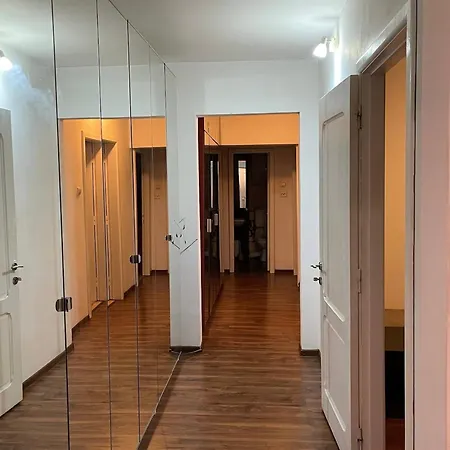 Zephyr Breeze Luxury Apartment Bucharest